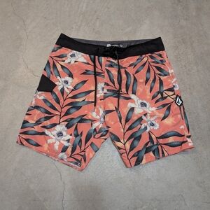 Volcom Mod-Tech Wave Pattern Shorts Men's 33